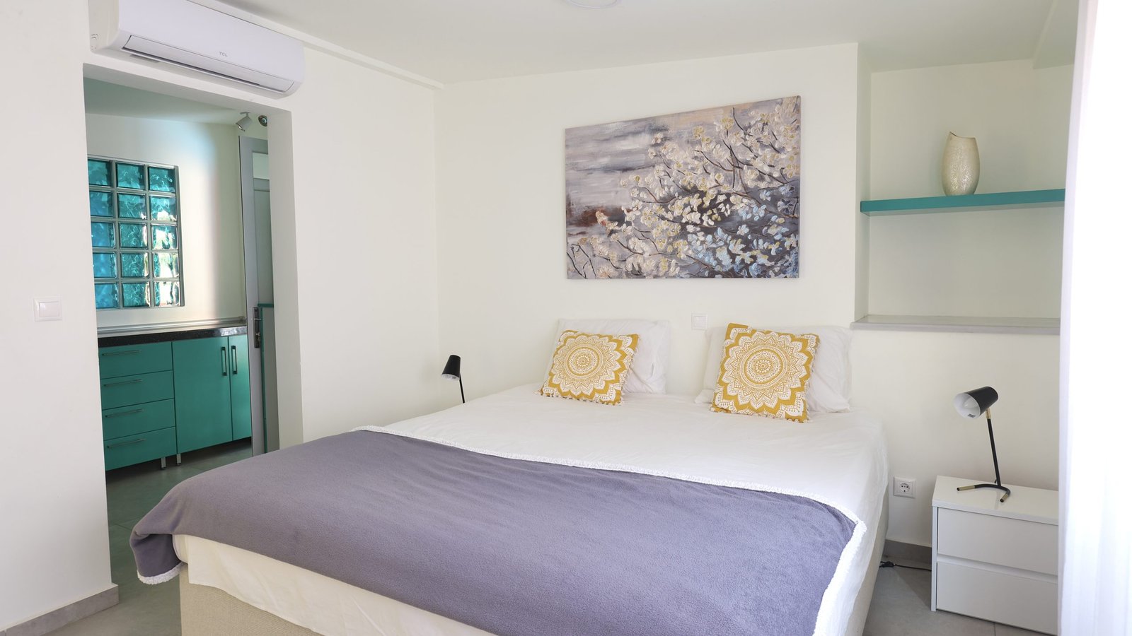 First ensuite bedroom